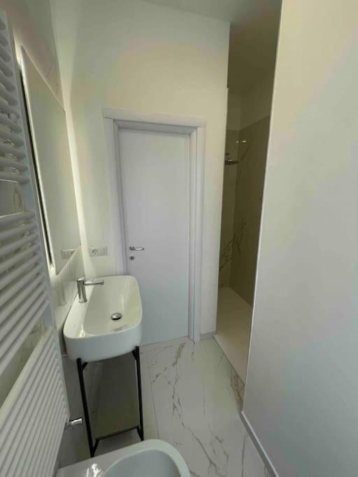 Grazioso Appartamento In Condominio Nel Verde Buccinasco Eksteriør billede